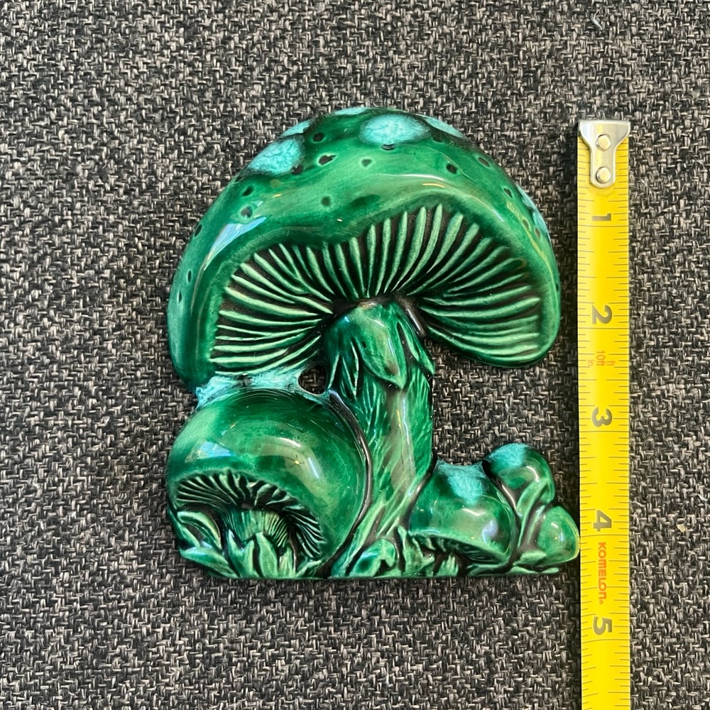•1975 Duncan Ceramics Wall Mushroom Decor Set of 2• - Picture 10 of 10